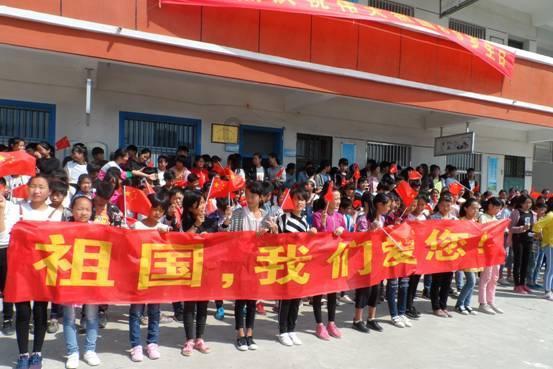 因为疫情过年不回老家了，自己一个人怎么过好年？